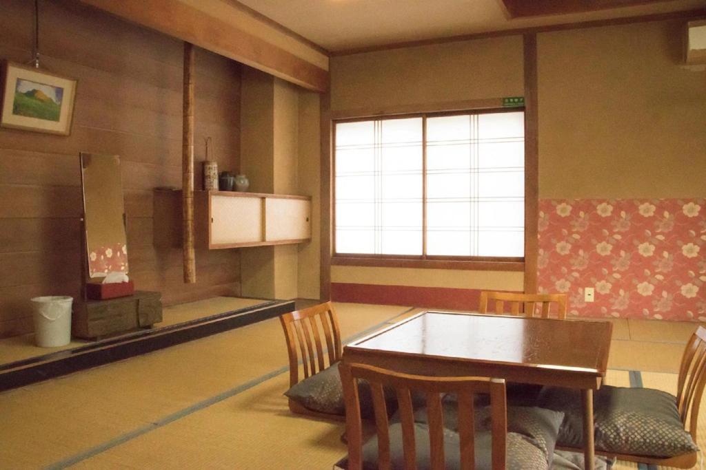 Nozaru Onsen Hostel Yamanouchi (Nagano) Quarto foto